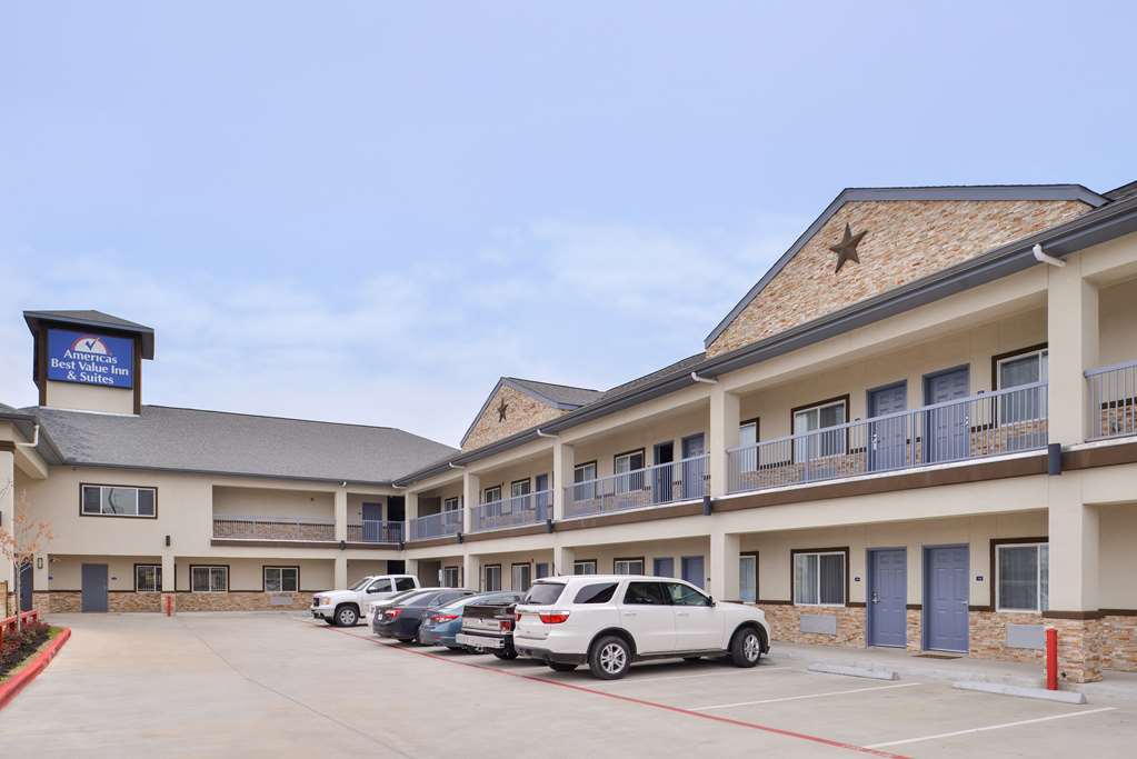 Americas Inn & Suites Iah North Humble Exterior foto