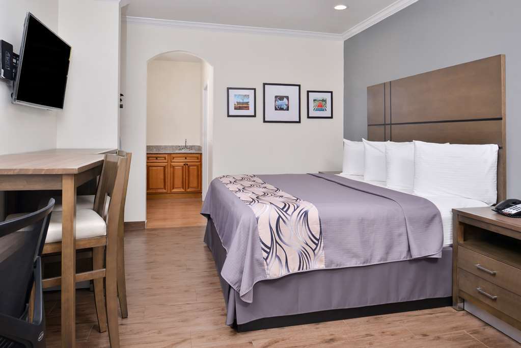 Americas Inn & Suites Iah North Humble Quarto foto